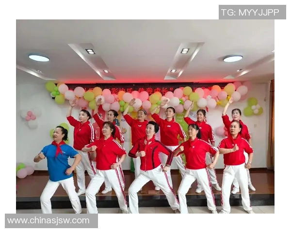 金堂三小足球明星崭露头角展现青春活力与团队精神的精彩瞬间